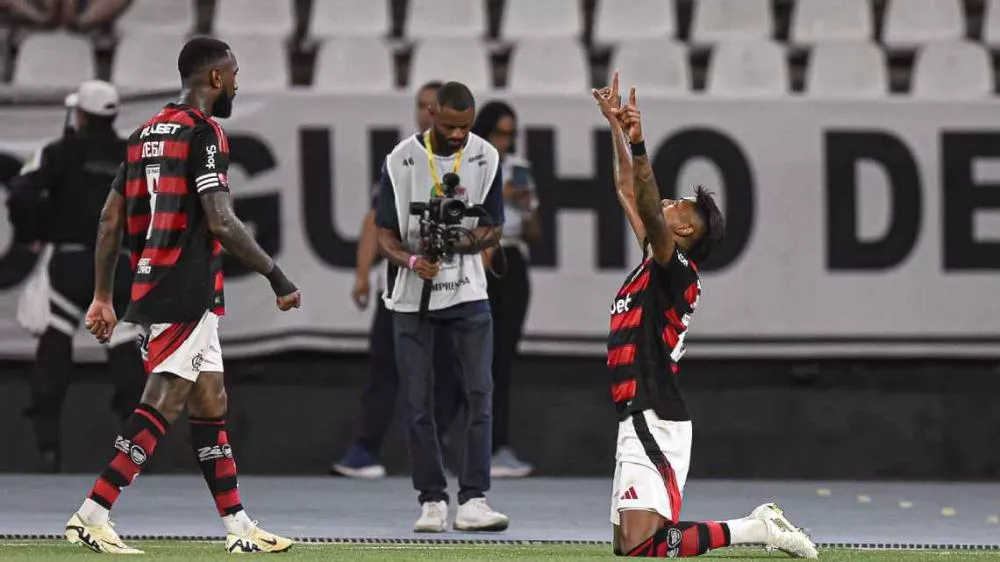 Bruno Henrique anota golaço, Flamengo vence o Vasco novamente e se aproxima da final do Carioca