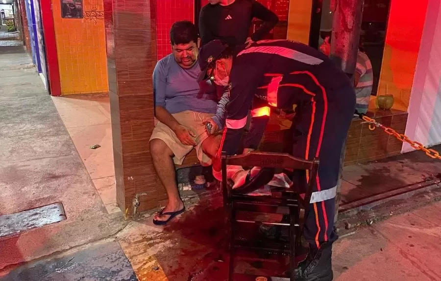 Agente de trânsito fica ferido após colisão no Bairro Belo Horizonte, em Patos