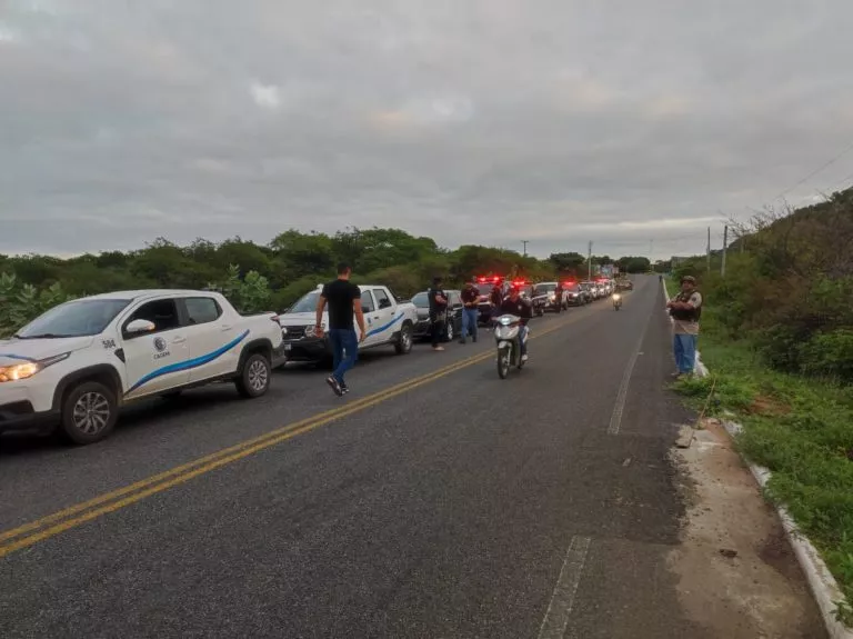 Operação identifica mais de 50 ligações clandestinas de água no Sertão da Paraíba