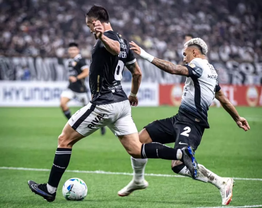 Corinthians vence Barcelona-EQU, mas é eliminado da Libertadores e vai disputar a Sul-Americana