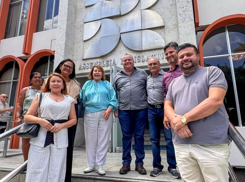 Francisca Motta reúne prefeitos em busca de novos convênios para os municípios