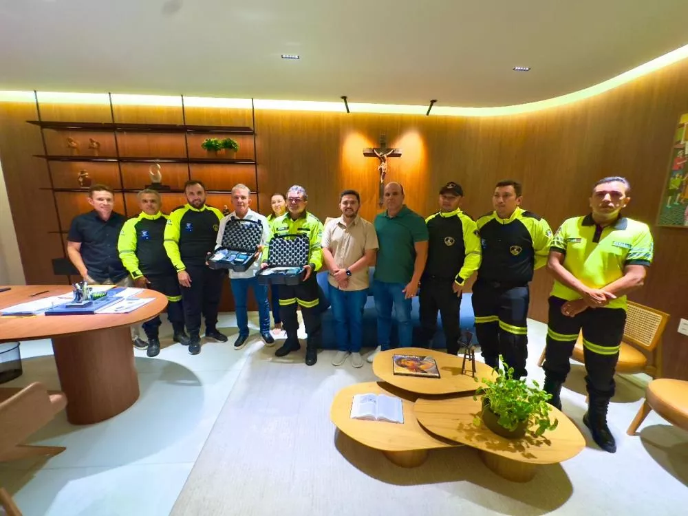 Patos comemora Dia Municipal do Agente de Trânsito com entrega de novos equipamentos