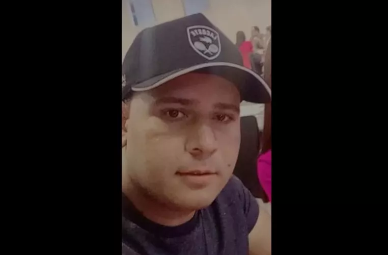 Cabeleireiro é encontrado morto em quintal de residência no Sertão da Paraíba