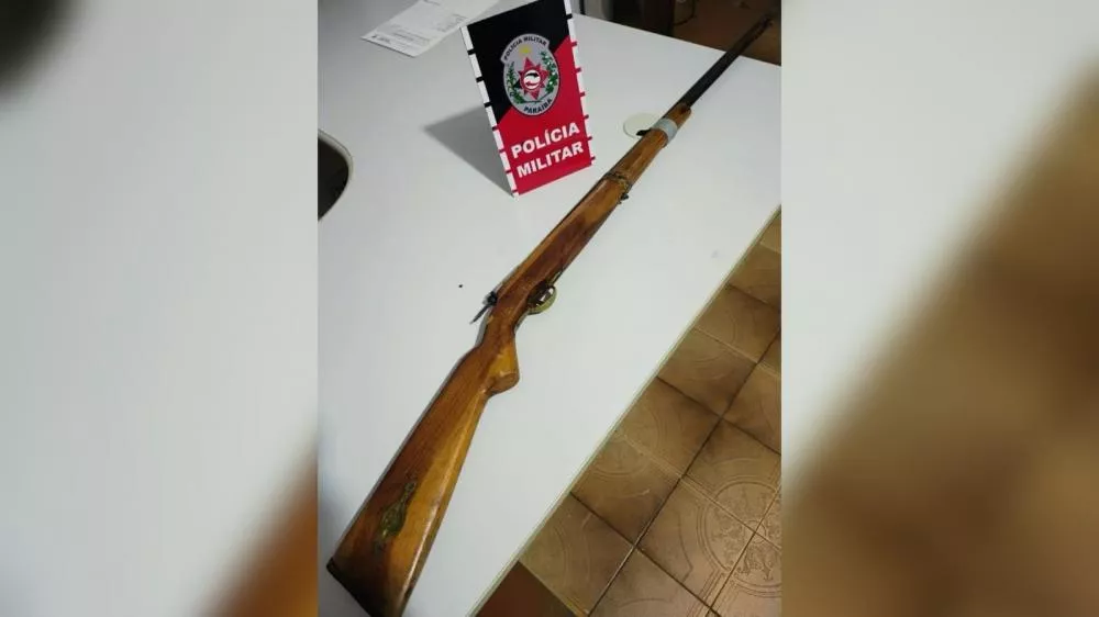 Polícia Militar apreende arma de fogo e prende suspeitos de tentativa de homicídio em Teixeira-PB