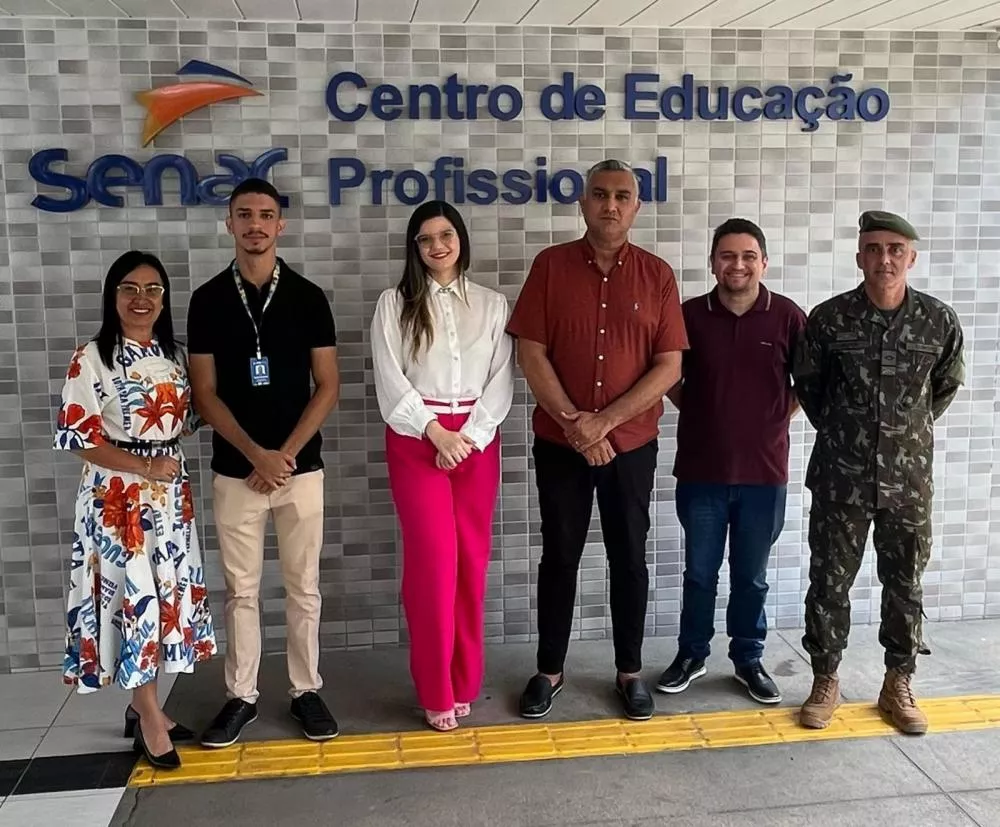 Prefeitura de Patos amplia oportunidades para jovens com novos estágios em parceria com SENAC e Tiro de Guerra