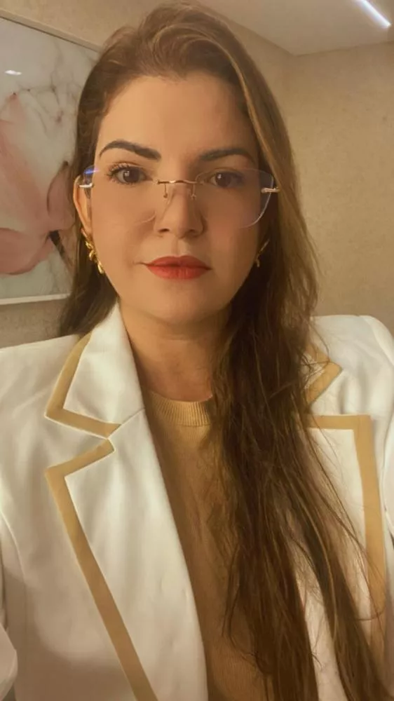 Dra. Felianne Meirelly compartilha relato de paciente com Parkinson, depressão e insônia que teve melhora significativa com canabinol