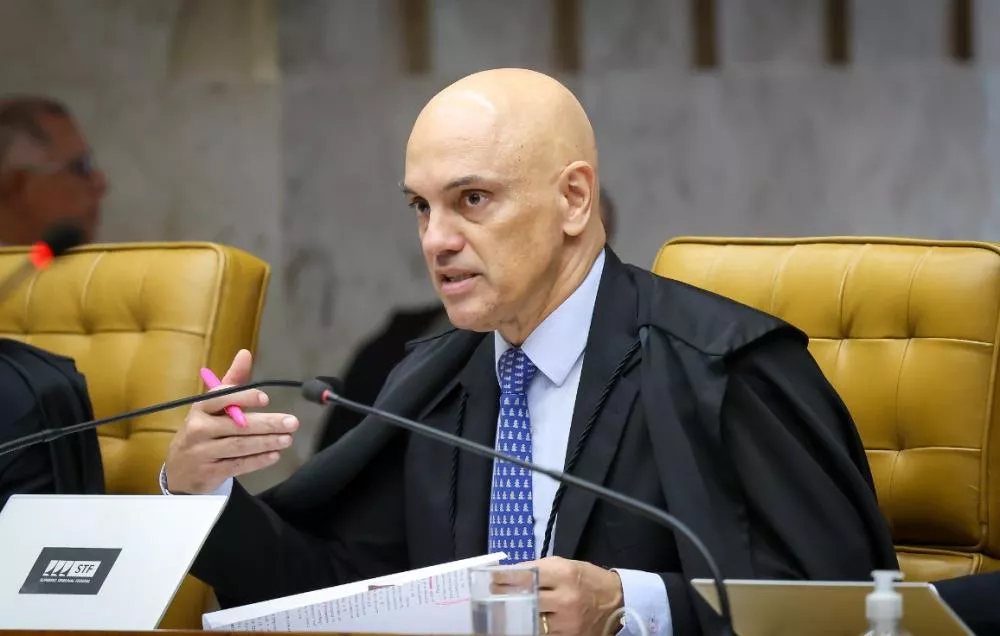Após “avalanche” de críticas, Moraes recua e concede prisão domiciliar para Debora dos Santos