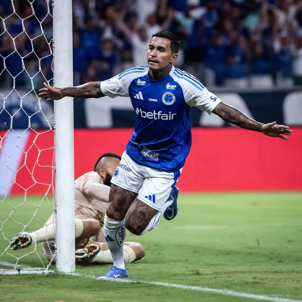 Dudu e Gabigol decidem, Cruzeiro vence o Mirassol e estreia no Brasileirão com o pé direito