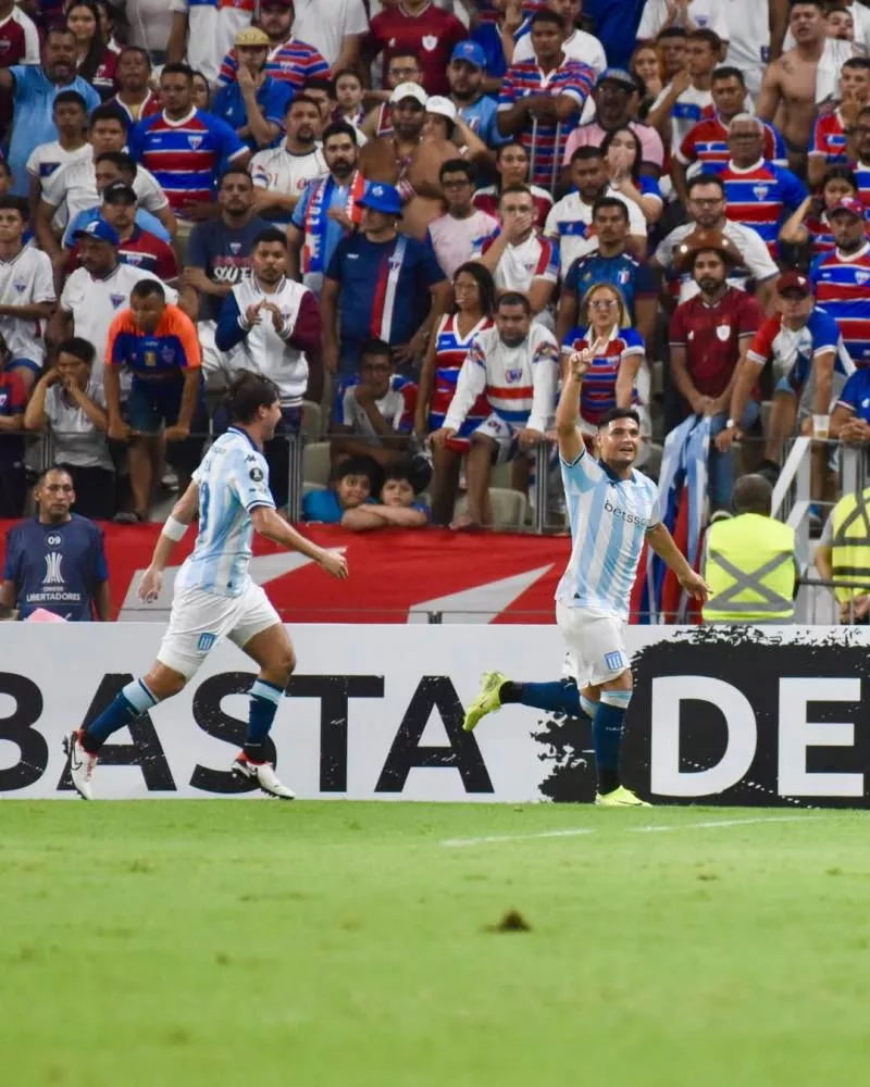 Fortaleza é atropelado pelo Racing no Castelão e estreia com derrota na Libertadores