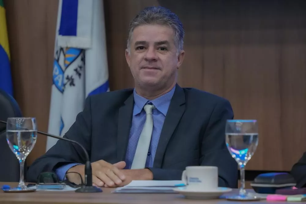 Vereador Marco César descarta deixar a Câmara em 2025 para ceder vaga a Samuel Pinto e considera precoce discutir o assunto
