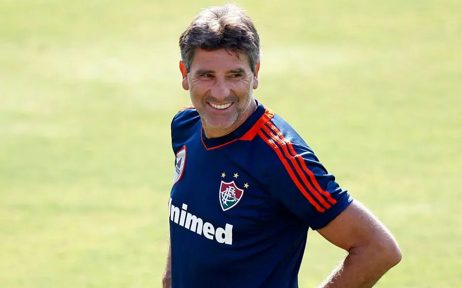 Fluminense anuncia a contratação de Renato Gaúcho para a vaga de Mano Menezes