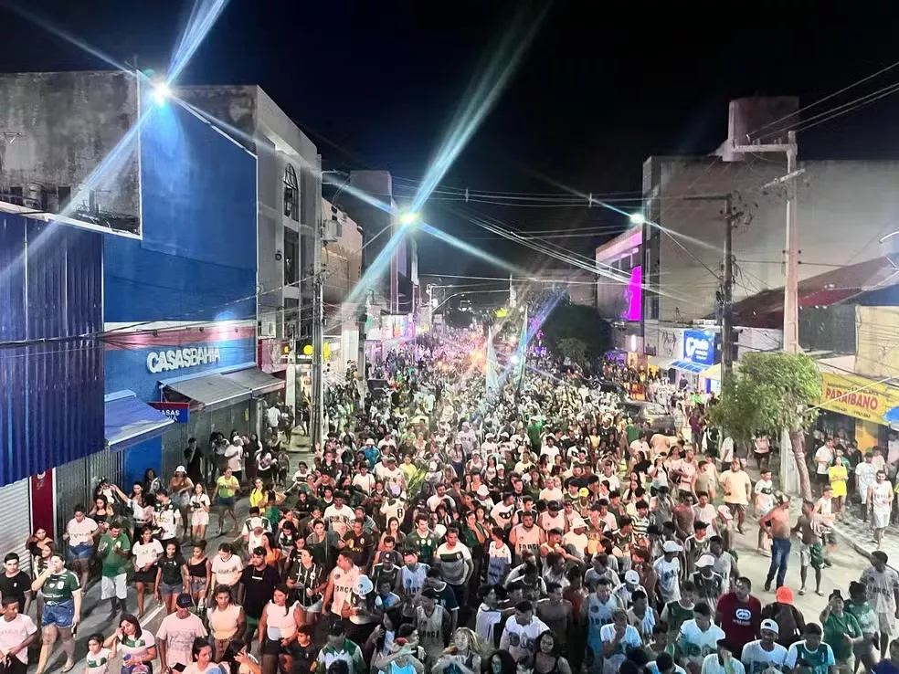 Sousa faz carreata para comemorar o título do Paraibano 2025 junto da sua torcida