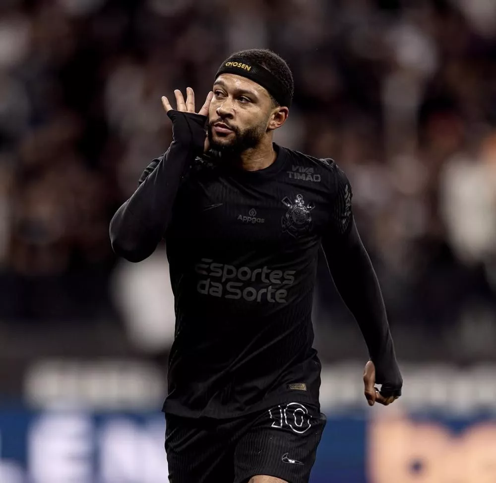 Memphis tem noite mágica, Corinthians vence Vasco por 3 a 0 em jogo com gols anulados e mantém tabu de 18 anos