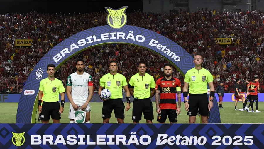 Eleito o melhor árbitro do Campeonato Paraibano, Afro Rocha é afastado pela CBF após polêmica em jogo da Série A
