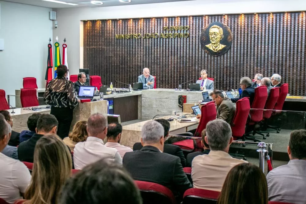 TCE-PB imputa débito a ex-prefeito de Aparecida e aprova as contas anuais de mais quatro prefeituras