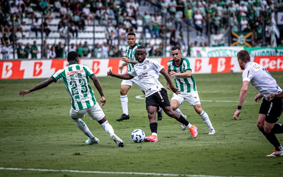 De virada, Juventude mantém histórico e vence Ceará no Brasileirão