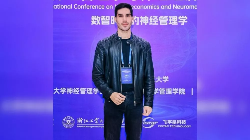 De Patos para o Mundo: a história inspiradora de Raif Alves, o patoense que transformou a vida com a força da educação