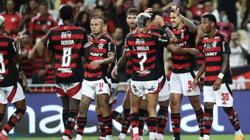 Flamengo amassa Juventude com dois de Pedro e Bruno Henrique em campo e recupera liderança do Brasileirão