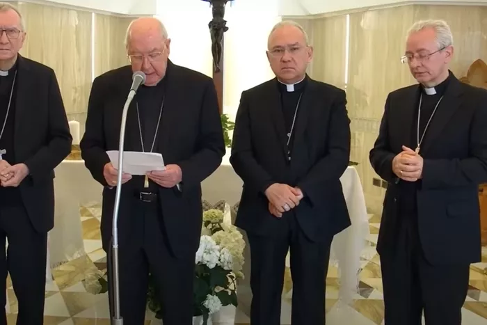 VÍDEO: veja o momento em que Vaticano anuncia morte do papa
