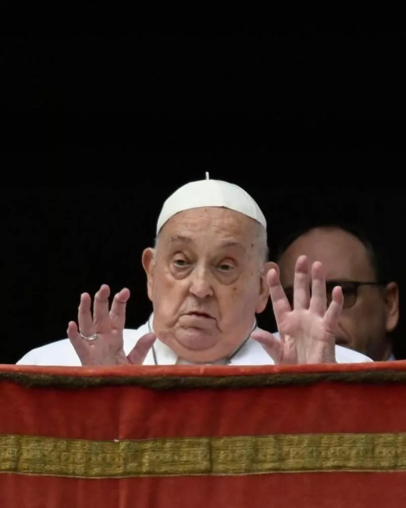 Veja como foi a última aparição pública do papa Francisco. VÍDEO