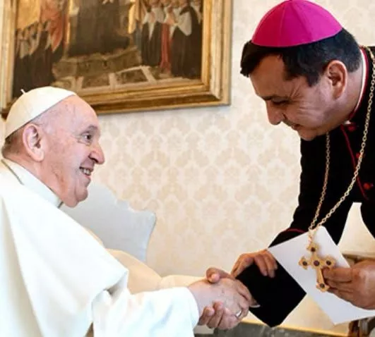 Bispo Dom Eraldo fala ao Patos Online sobre a morte do Papa Francisco; missa será realizada na noite desta segunda-feira (21), na Catedral