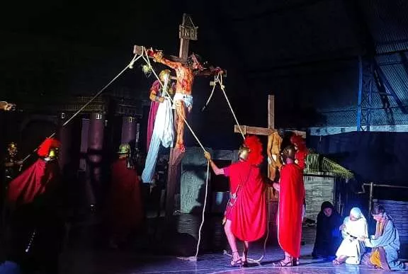 Incentivo à cultura: Prefeitura de Santa Terezinha apoia a peça teatral A Paixão de Cristo