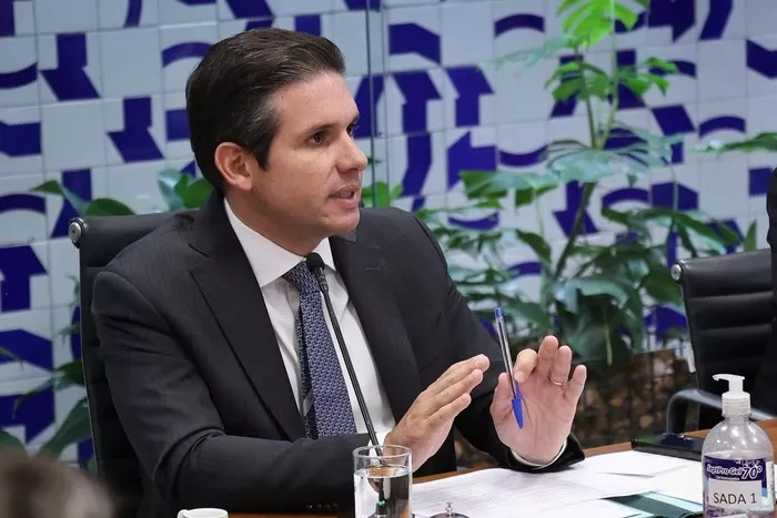 Hugo Motta decide não pautar urgência de PL da Anistia após articulação entre líderes