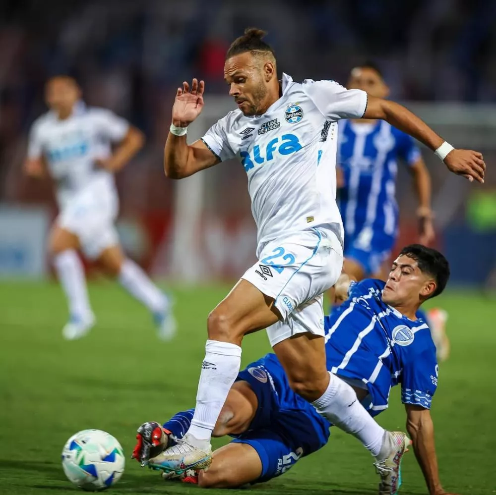Na reestreia de Mano, Grêmio leva empate do Godoy Cruz na Sul-Americana