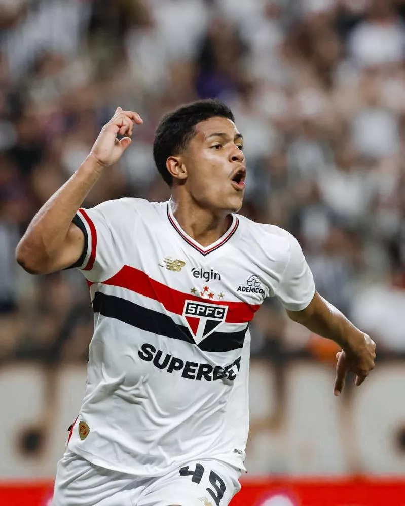 Ryan Francisco marca, São Paulo busca empate com o Ceará e mantém invencibilidade no Brasileirão