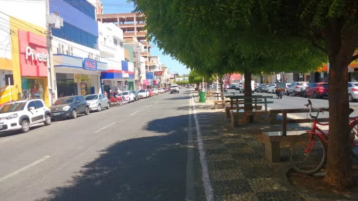 Comércio de Patos pode abrir as portas no feriado desta quinta-feira, 1º de maio