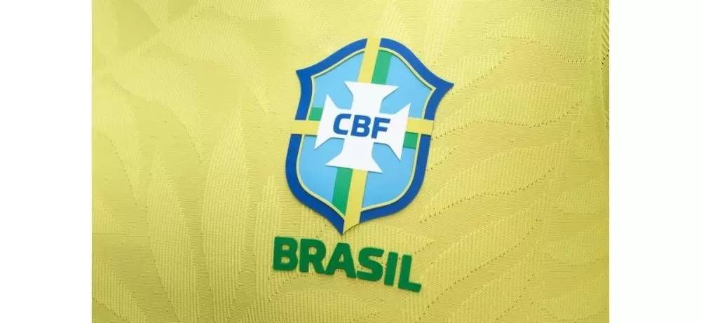 CBF quebra silêncio e se manifesta após rumores de novo uniforme vermelho