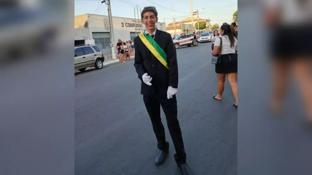 Estudante autista de Santa Luzia conquista nota máxima em curso de Marketing Digital do Programa Partiu IF e se destaca como exemplo de superação