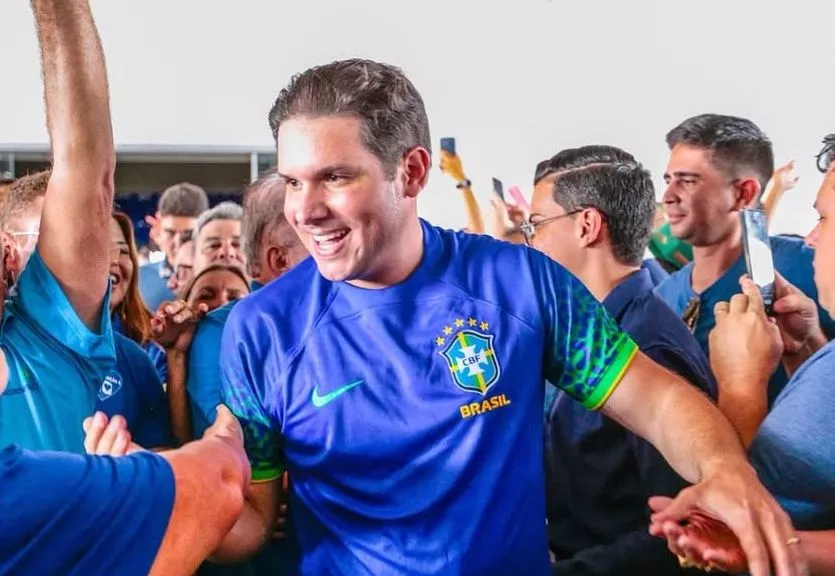 Hugo Motta reforça valores “inegociáveis” em meio a polêmica sobre camisa da seleção