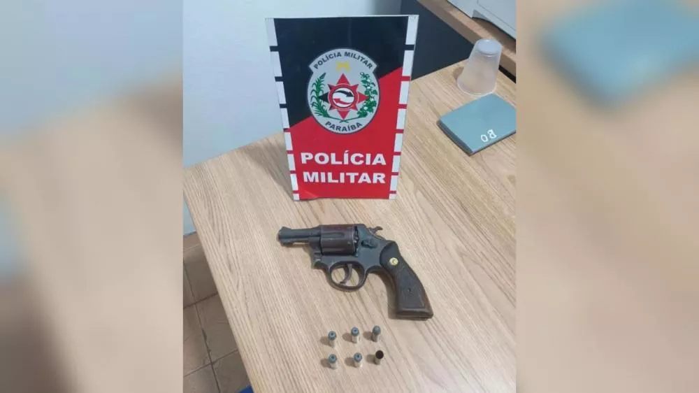 Homem é preso com revólver em parque de vaquejada na zona rural de Patos
