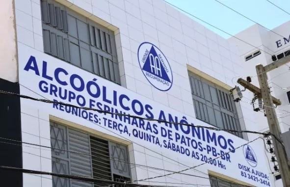 Representante dos Alcoólicos Anônimos fala sobre aniversário de 52 anos em Patos e região