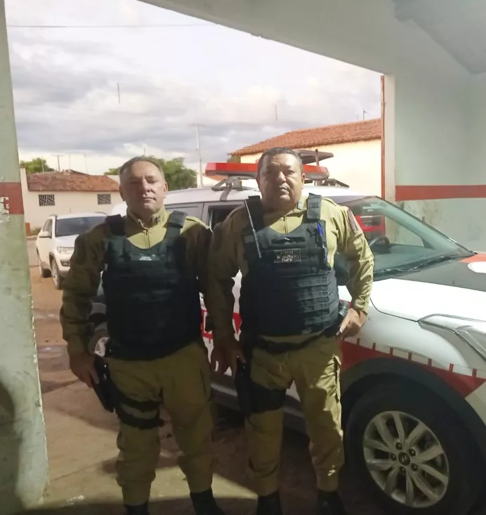 Jovem tem surto e desaparece em São José de Espinharas; Polícia Militar age rápido e encontra rapaz em segurança