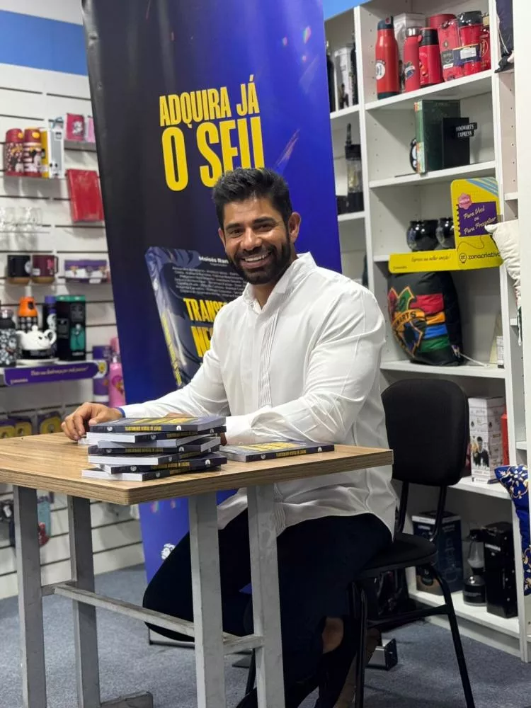 Sérgio do Mandacaru celebra lançamento de livro e destaca superação pessoal: “Hoje celebro não só um livro, mas todas as páginas que vivi para escrevê-lo”
