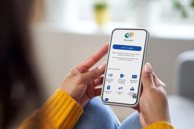 INSS notifica mais de 9 milhões de aposentados sobre descontos em benefício