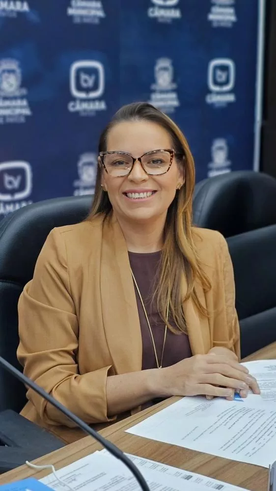 Câmara Municipal aprova projeto de lei que cria o Programa Vereador Mirim em Patos, de autoria da vereadora Nadir Rodrigues