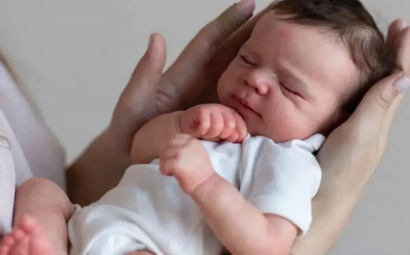 Secretário de Saúde da Paraíba descarta atendimento hospitalar para “bebês reborn” na rede pública: “Temos outras preocupações”