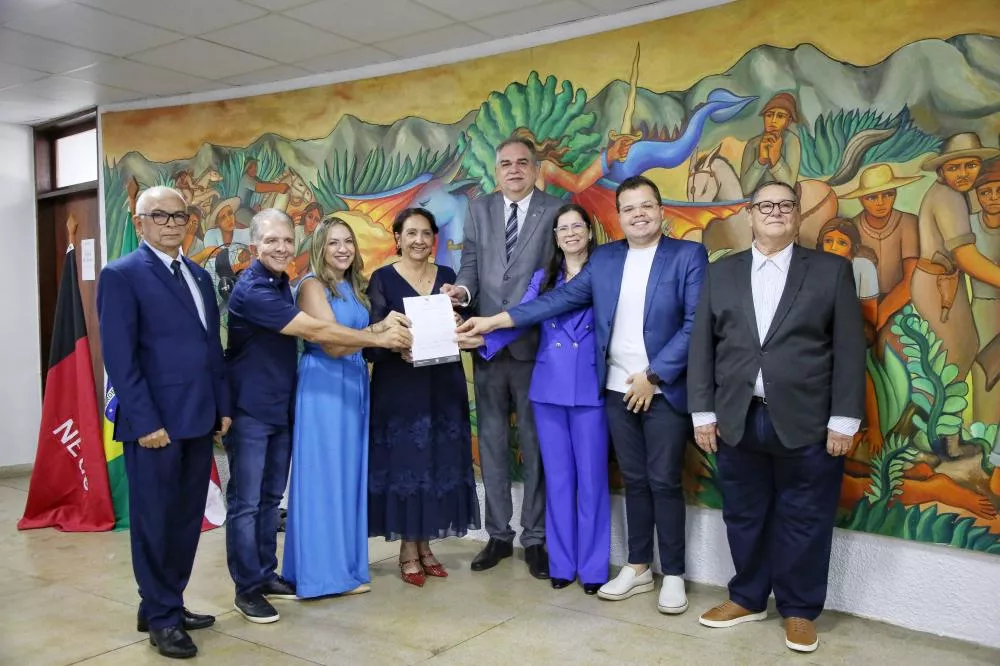 Prefeitura de Patos oficializa doação do terreno do Fórum ao TJPB com aval da Câmara Municipal