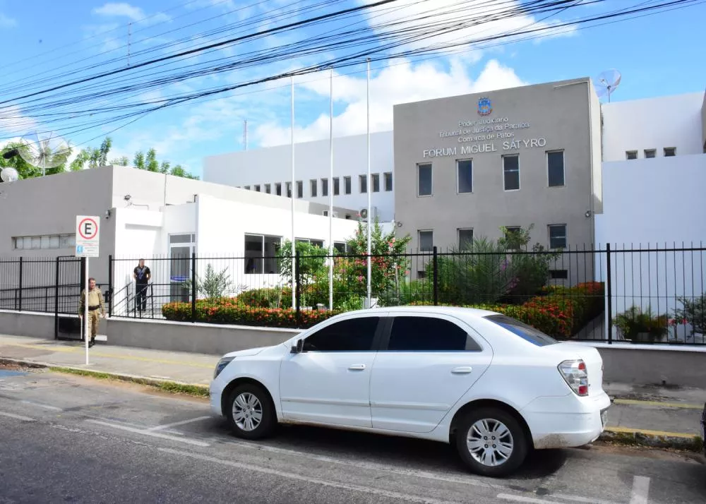 Tribunal do Júri de Patos condena dois homens por tentativa de homicídio no distrito de Santa Gertrudes