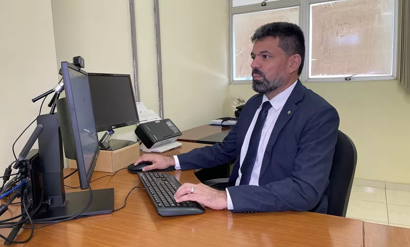 Juiz que atua na Comarca de Cajazeiras, investigado pela ‘Operação Ergástulo’, é afastado pelo TJPB; defesa alega inocência