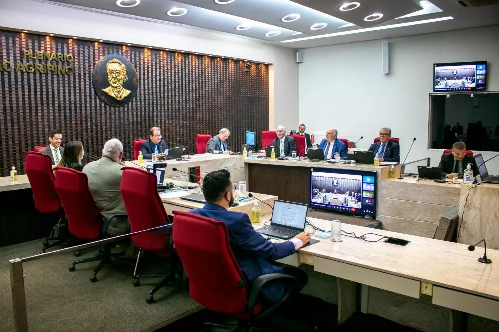 TCE-PB aprova contas de cinco prefeituras e julga irregulares as do município de Cubati e do DER-PB