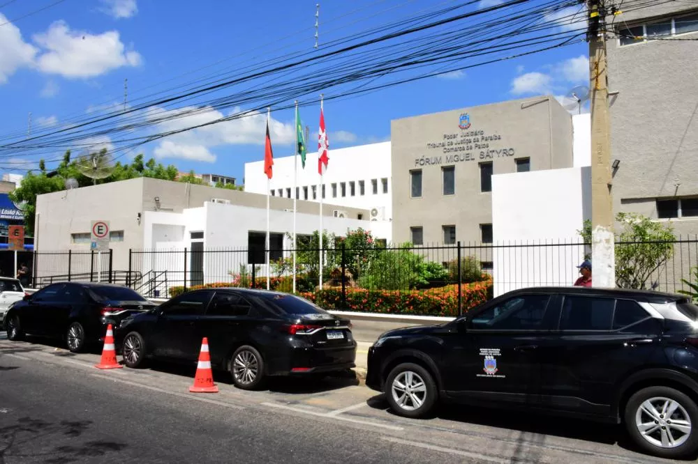 Homem acusado de homicídio em São Mamede é condenado a 17 de prisão pelo Tribunal do Júri