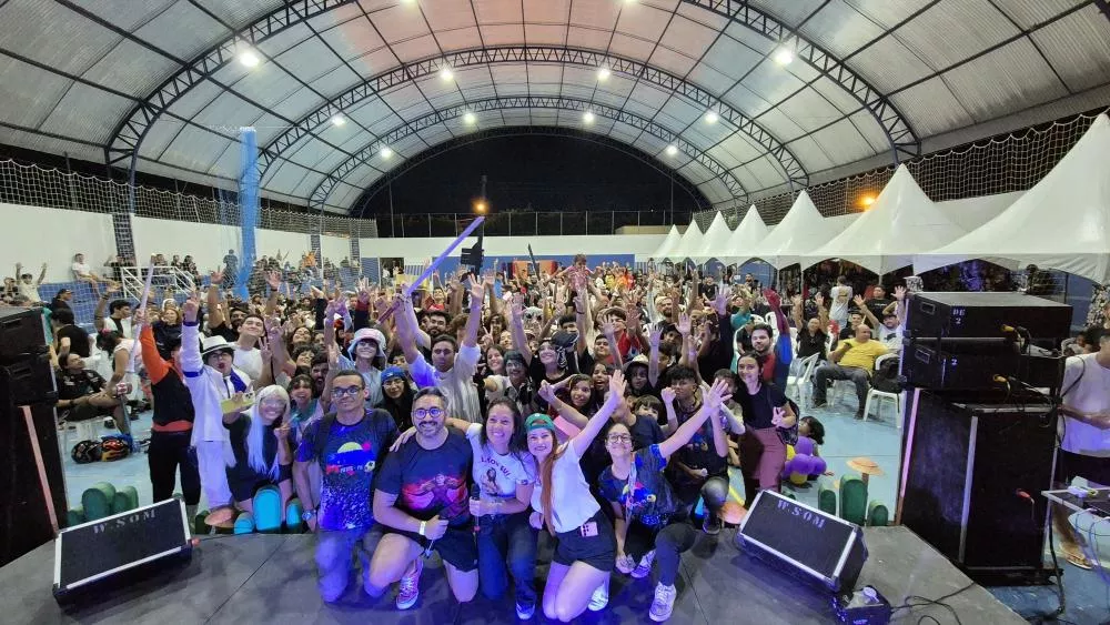 GeekCon 2025 reúne fãs, cosplayers e grande nome da dublagem em Patos; PatosOnline faz cobertura especial com a repórter Ana Beatriz