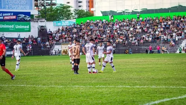 Treze perde para o Central e se complica na Série D