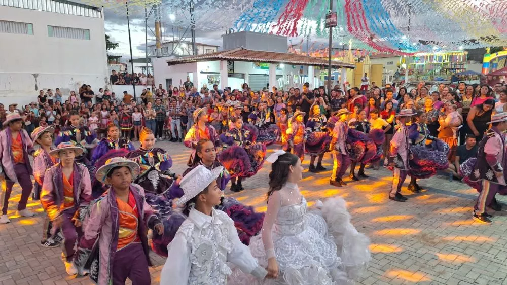 Quadrilha do Colégio Santa Terezinha abre a Programação da Semana Junina da Rede Municipal de Ensino