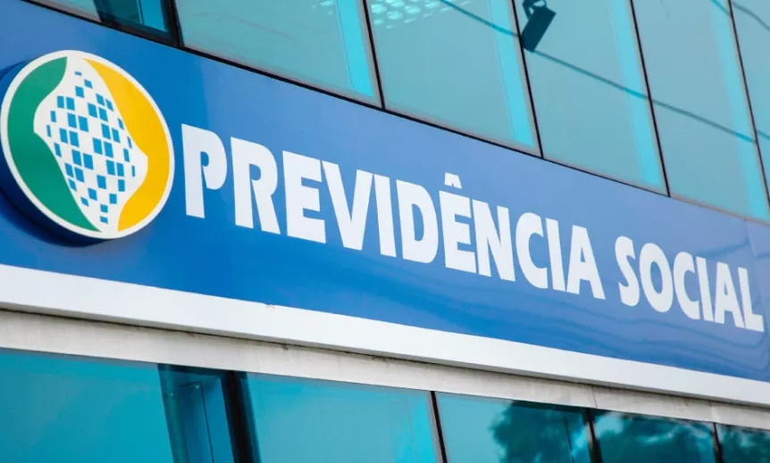Governo Lula pede ao STF suspensão de ações judiciais contra o INSS por descontos indevidos