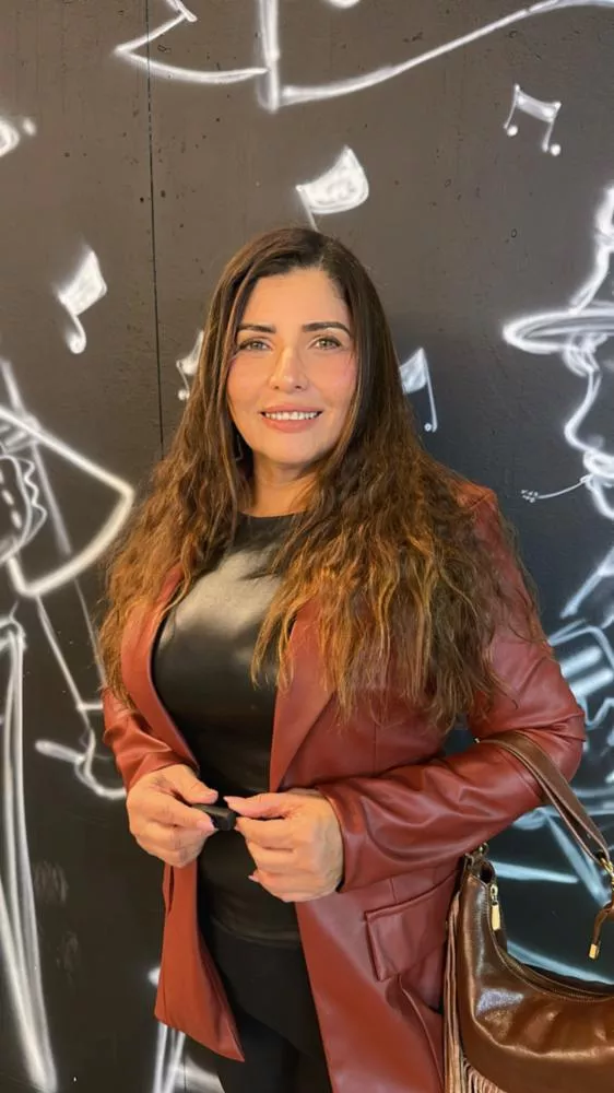 Edna Ribeiro anuncia promoção especial da loja Hora Exata com peças a partir de R$ 5,00 neste sábado em Patos